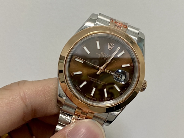 激安ロレックス背面デザイン